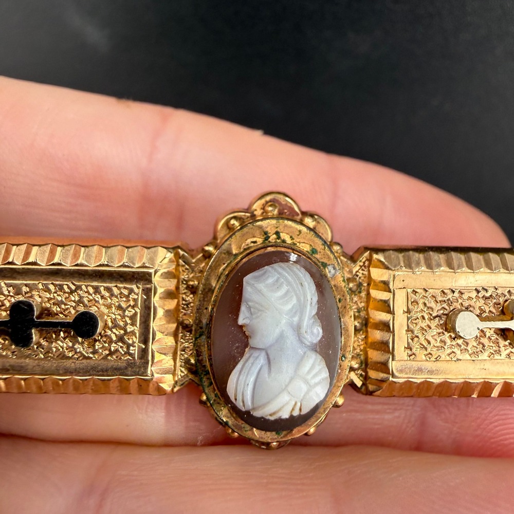 Vintage Victorian Cameo Bar Brooch Gold Tone Carved Portrait Textured